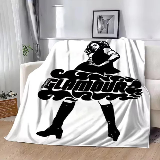 Hysteric Glamour Überwurfdecke mit Anime-Print in King-Size, weiches Plaid für Sofa und Bett, B/T: 260 x 225 cm - Bild 1