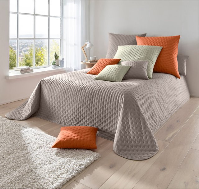 Tagesdecke von Heine Home in Grün aus 100% Polyester - Bild 1