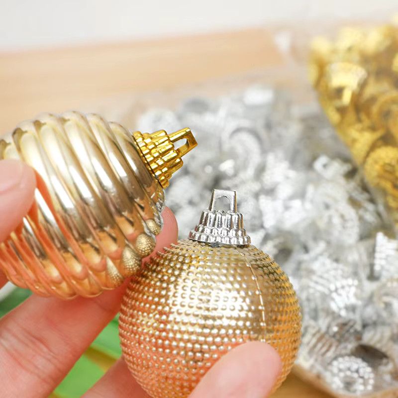 CHIXINHAPPY 100 Stück Weihnachtskugeln Kappen in Gold und Silber als Baumschmuck und Weihnachtsdekoration - Bild 1