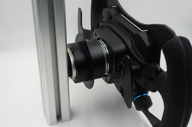 SIMPUSH Radhalterung für Logitech RS50 PRO in Schwarz - Bild 1
