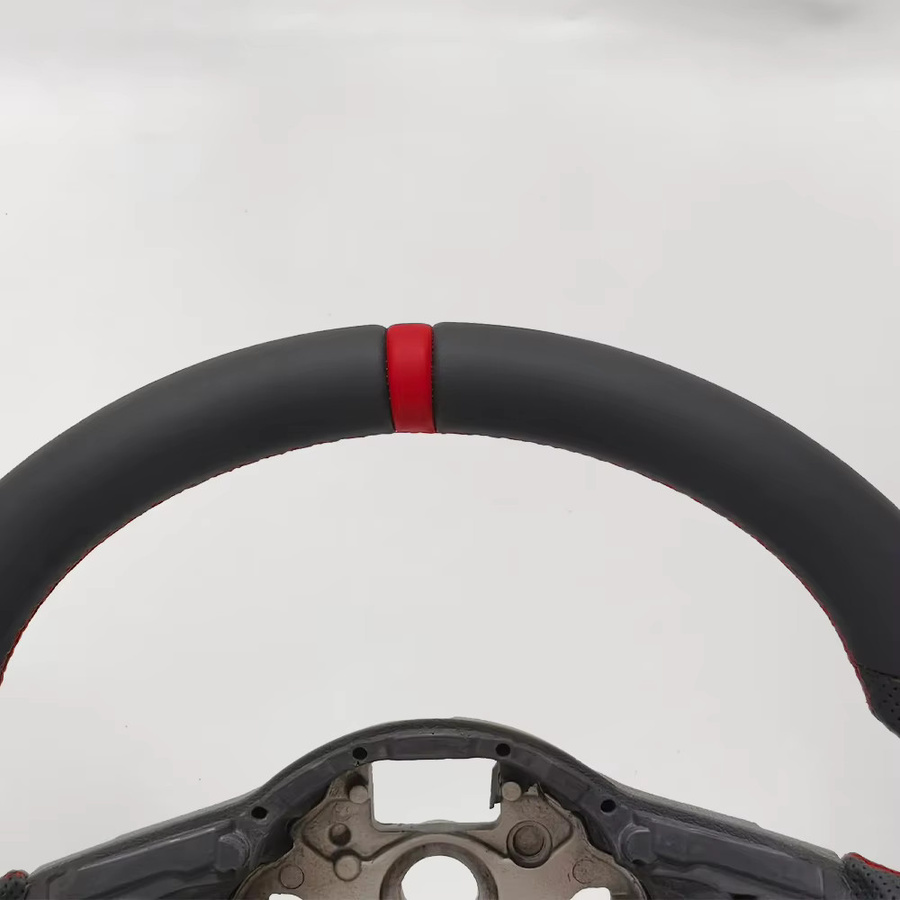 COIKA Lenkrad aus perforiertem Leder mit Carbon-Design für Volkswagen Golf 7 7.5 Rline GTI GTE GLI und Tiguan 2013-2019, Schwarz - Bild 2