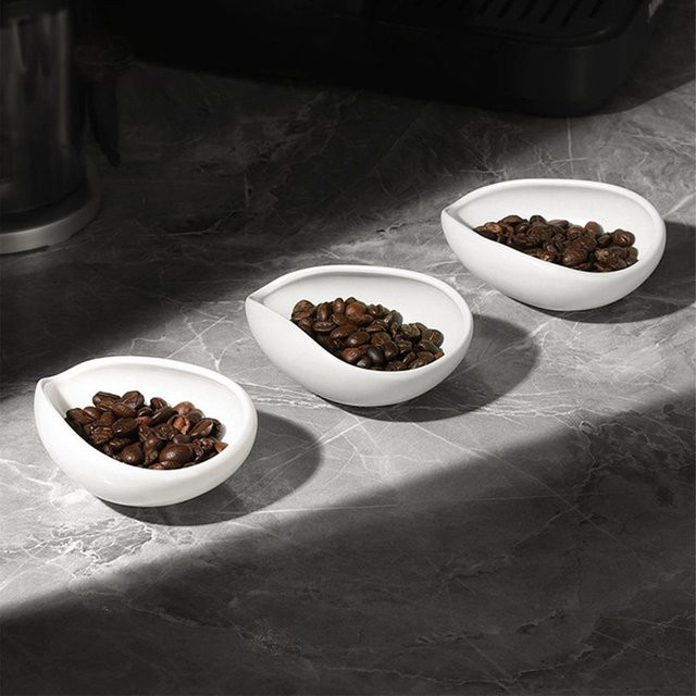 OANKR Keramik-Kaffeebohnen-Dosierbecher für Einzeldosis 35-40g in Beige oder Weiß - Bild 1