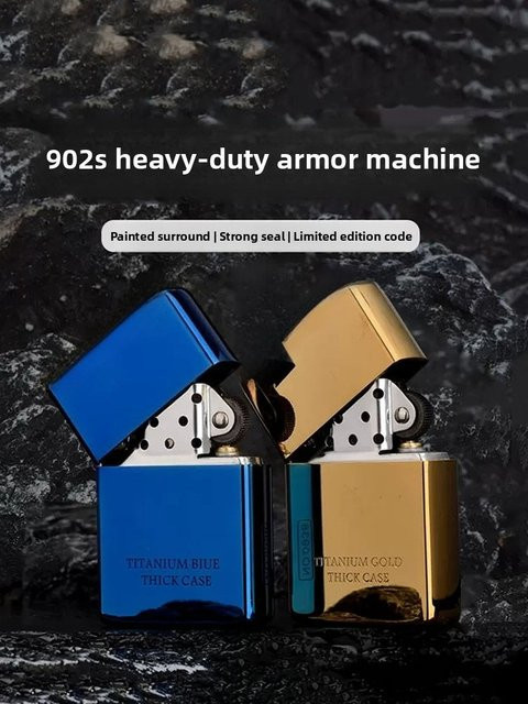 ZORRO Limited Edition Messing-Rüstungsfeuerzeug in Gold oder Silber als hochwertiges Zigarettenzubehör und Geschenk für Männer - Bild 1