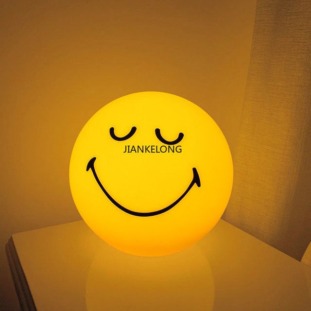 Dimmbare Smile-Nachtlicht-Lampe von JIANKEXING zur Heimdekoration, wiederaufladbar via USB - Bild 1