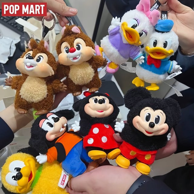 Popmart Mickey Familie Together-Serie Blindbox-Anhänger, Plüsch / Textil - Bild 1