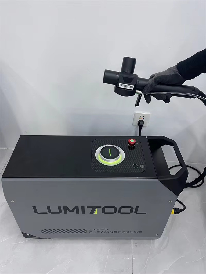 Handgeführte gepulste Laserreinigungsmaschine zur Rostentfernung in Grau, 100W-500W - Bild 4