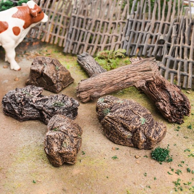 Künstlicher Baumstumpf in Braun als Miniatur-Modell aus Kunststoff für deine Tischdekoration und Garten-Feenszenen - Bild 1