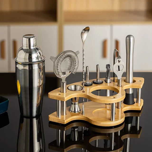 Cocktail Shaker Set aus Edelstahl in Silber für Barkeeper und Party-Mixer - Bild 1