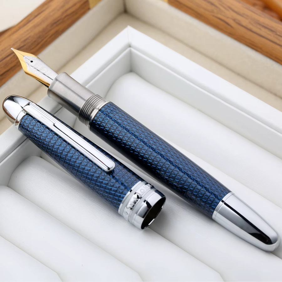 MAJOHN P136 Füllfederhalter Twilight Blue mit 3D-Muster und rutschfestem Edelstahlgriff - Bild 3