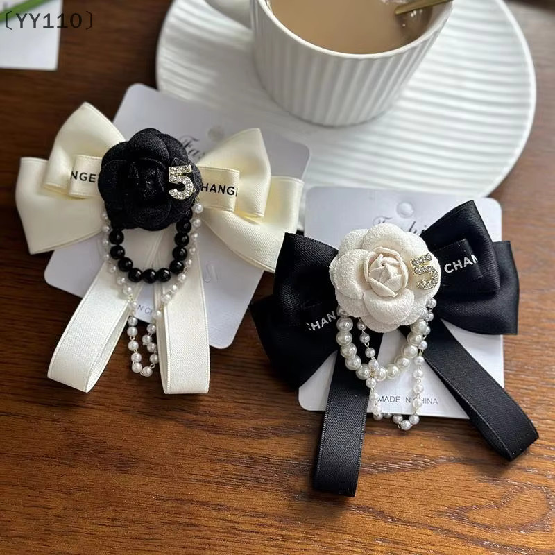 Velishy Brosche Kamelienblüten, Schwarze Schleife, Unisex - Bild 2
