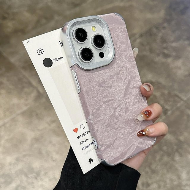 Yiran Bag Wasserwellenleder Handyhülle aus weichem Silikon für iPhone 11 bis iPhone 16 Pro Max Plus, stoßfest, Farbe: Weiß - Bild 1