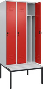 C+P Spind Classic PLUS Garderobenschrank mit Sitzbank, 3 Abteile, Lichtgrau, B/T/H: 212,0 x 90,0 x 81,5 cm - Bild 1