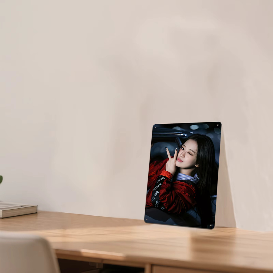 HELLOYOUNG Kpop Idol Poster Aluminium Metallschild in Multicolour mit selbstklebender Rückseite - Bild 5