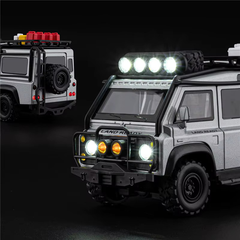 MAKEDA Land Range Rover Defender 110 Van Modellauto, 1:24, mit Licht und Sound - Bild 1