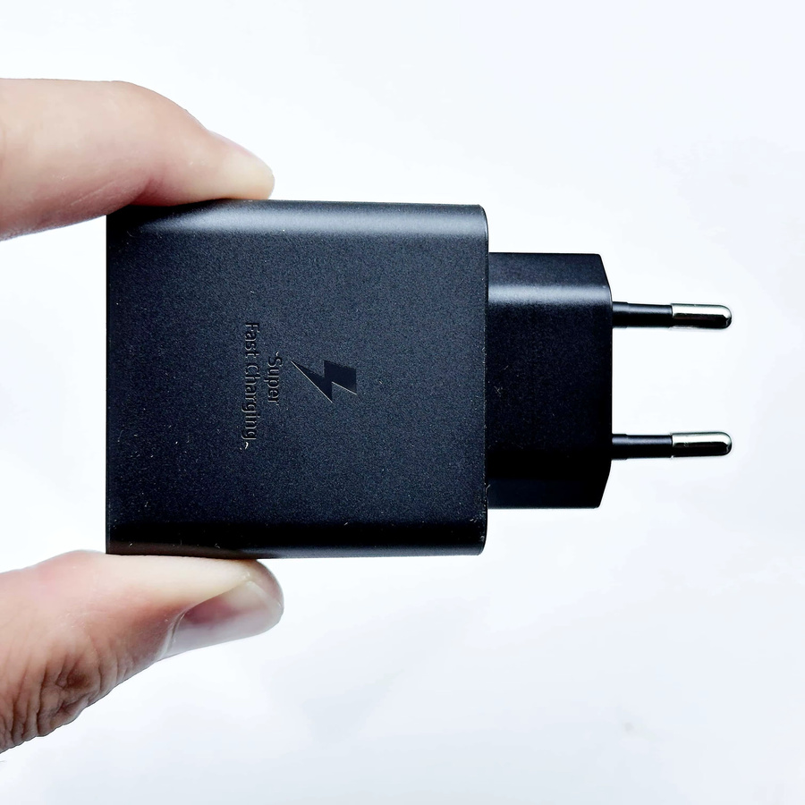Samsung 60W PD Schnellladegerät mit USB-C-Kabel in Schwarz - Bild 2