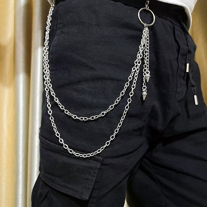 UMTNOR Schlüsselanhänger Kette, Mond, Stern, Nieten, Schädel, Unisex - Bild 1