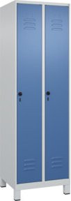 C+P Spind Classic PLUS Garderobenschrank mit 2 Abteilen, Füße, Sicherheits-Drehriegel und 3 Garderobenhaken, H x B x T: 195 x 60 x 50 cm - Bild 1