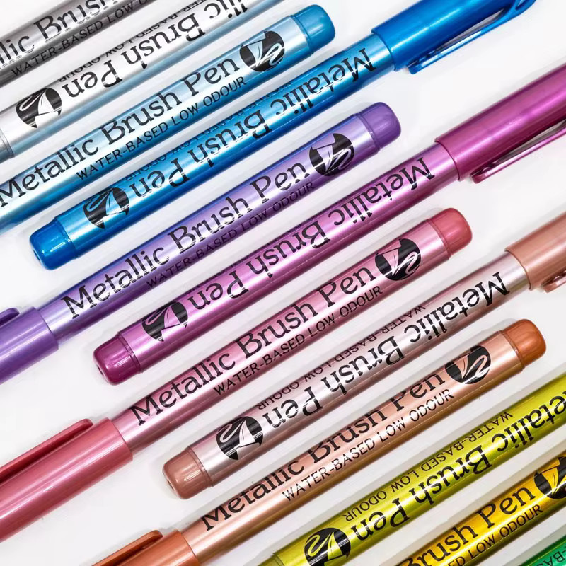 Metallic-Marker Set mit 12 Farben, permanente Brush-Stifte für schwarzes Papier, Glas und Felsmalerei, Multicolor - Bild 3