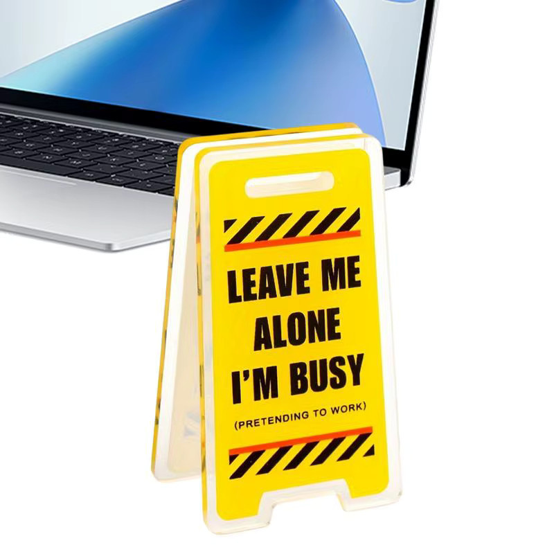 Kreativer Notizhalter Leave Me Alone I'm Busy als Schreibtisch-Warnschild aus Kunststoff in Gelb - Bild 1