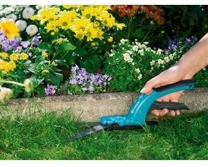 Gardena Comfort Grasschere mit Bypass-Schnittmechanismus und ergonomischen Griffen in Schwarz, Blau und Grau - Bild 5