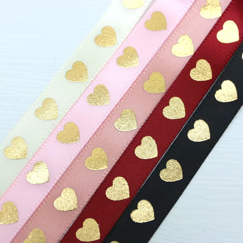 RIBBON HOUSE Geschenkband mit Pfirsich-Herz-Heißprägung, 10 Meter Rolle, Breite: 1 cm, Farben: Pink, Beige und Multicolour - Bild 2