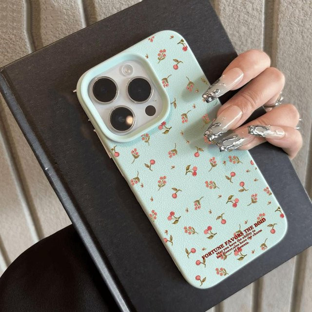 TUNEDEE Blumen Handyhülle mit Ledertextur aus weichem Silikon für iPhone 16 Pro Max, 15, 14, 13, 12, 11 und Plus Modelle in Weiß - Bild 1