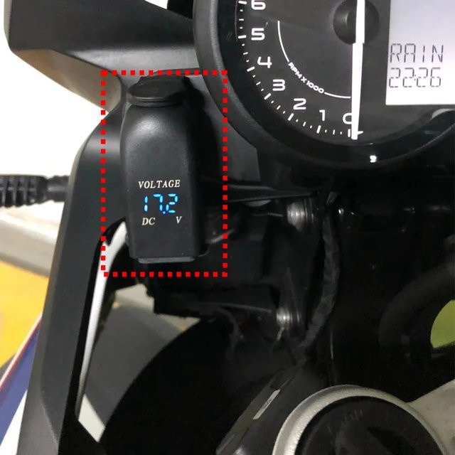 Motorrad Dual USB Steckdose Ladegerät Adapter RI2FR in Schwarz und Blau für BMW R1200RT F850GS F700GS F800 GS/ST R1300GS ADV R12 R1200GS R1250GS - Bild 1