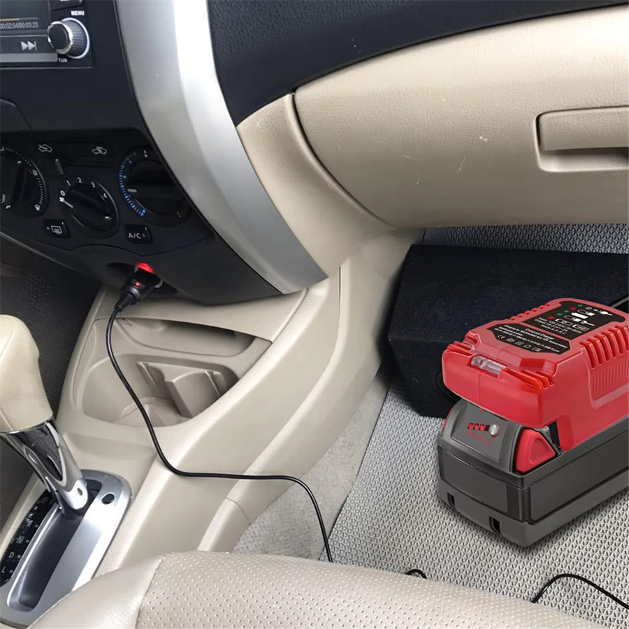 Milwaukee Autoladegerät für 18V M18 Akkus, tragbares Mini-Schnellladegerät mit Zigarettenanzünder-Stecker, Rot - Bild 4