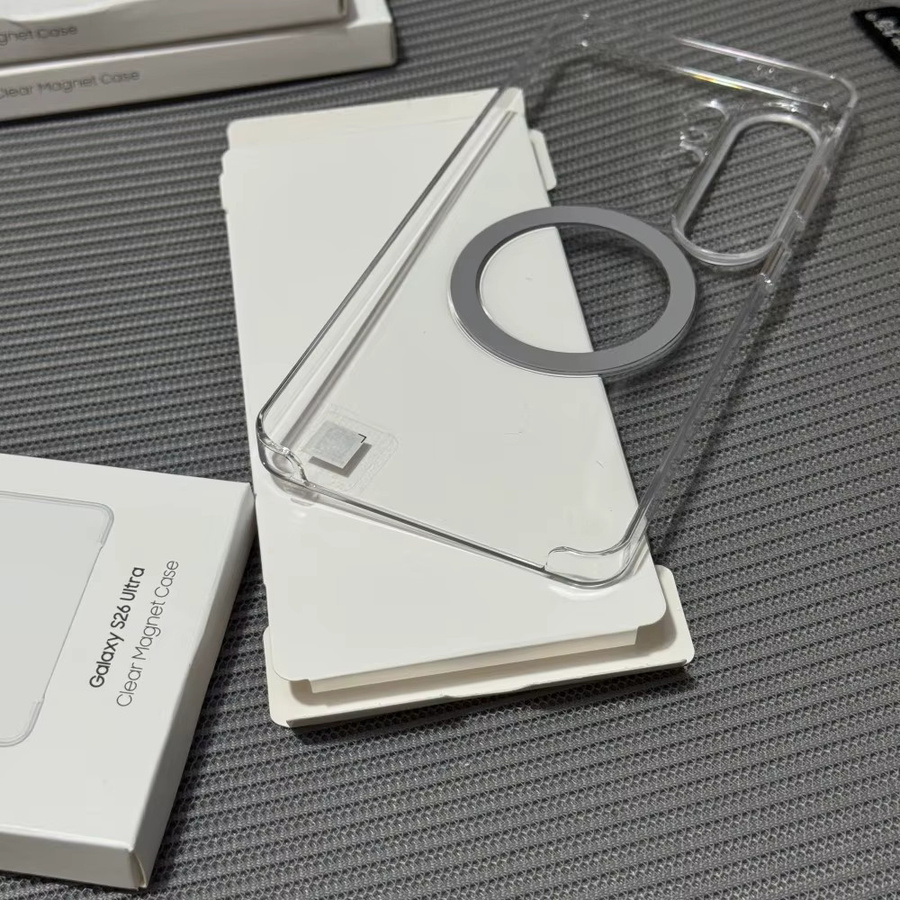 Transparente Samsung Schutzhülle für Galaxy S26 Ultra und S26 Plus mit MagSafe für magnetisches kabelloses Laden - Bild 3