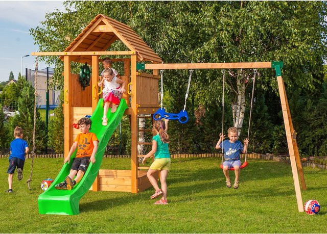 Fungoo Spielturm Fortress Move+ aus Teak mit Rutsche, Kletterwand, Leiter, Holzdach und Doppelschaukel - Bild 4