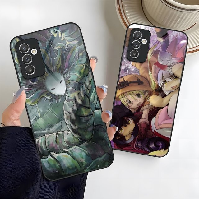 Samsung Handyhülle Made In Abyss Vintage Anime Glas Cover in Schwarz und Multicolour für A37 A57 A15 A16 A17 A25 A35 S26 S25 S24 S23 Ultra Fe Plus - Bild 1