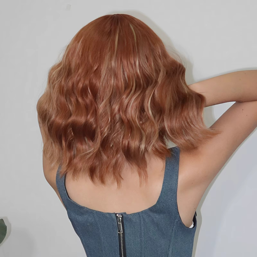 EASIHAIR Perücke, braun mit blonden Highlights, kurz gewellter Bob mit Pony, Damen - Bild 3