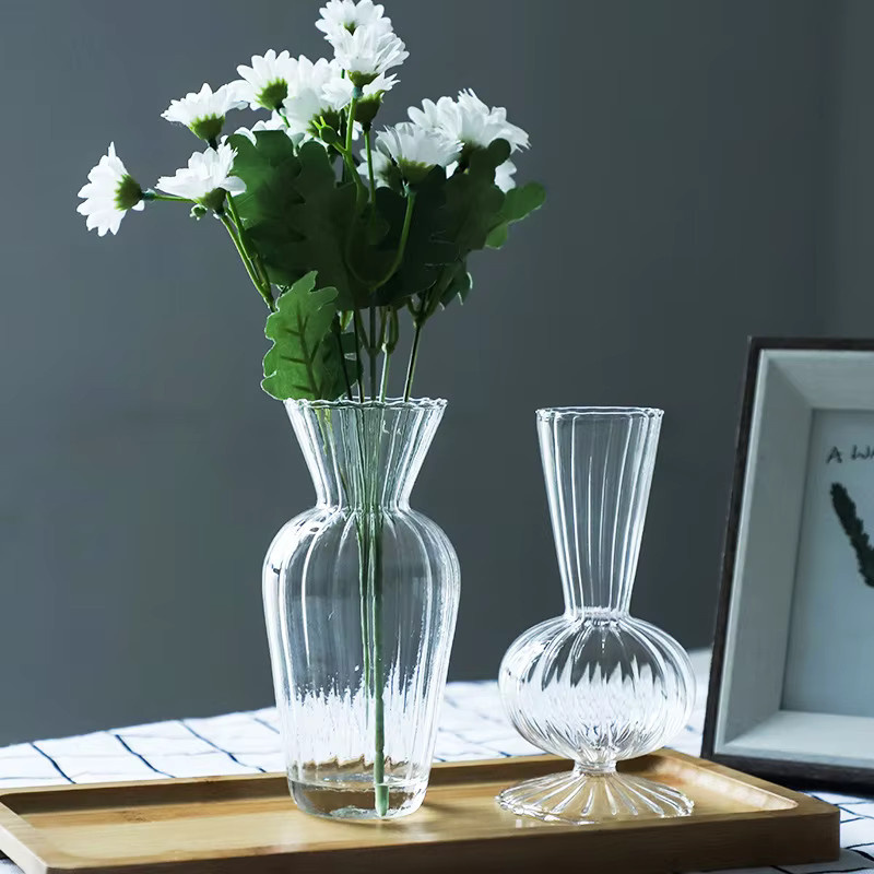 Transparente Hydrokultur-Vase aus Glas im nordischen Design mit Streifenmuster, rund, für dein Pflanzenarrangement - Bild 2