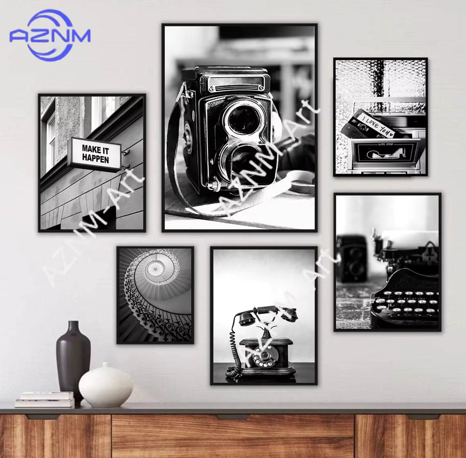 Minimalistisches Paris Fotografie-Poster von AZNM in Schwarz-Weiß zum Aufhängen - Bild 1