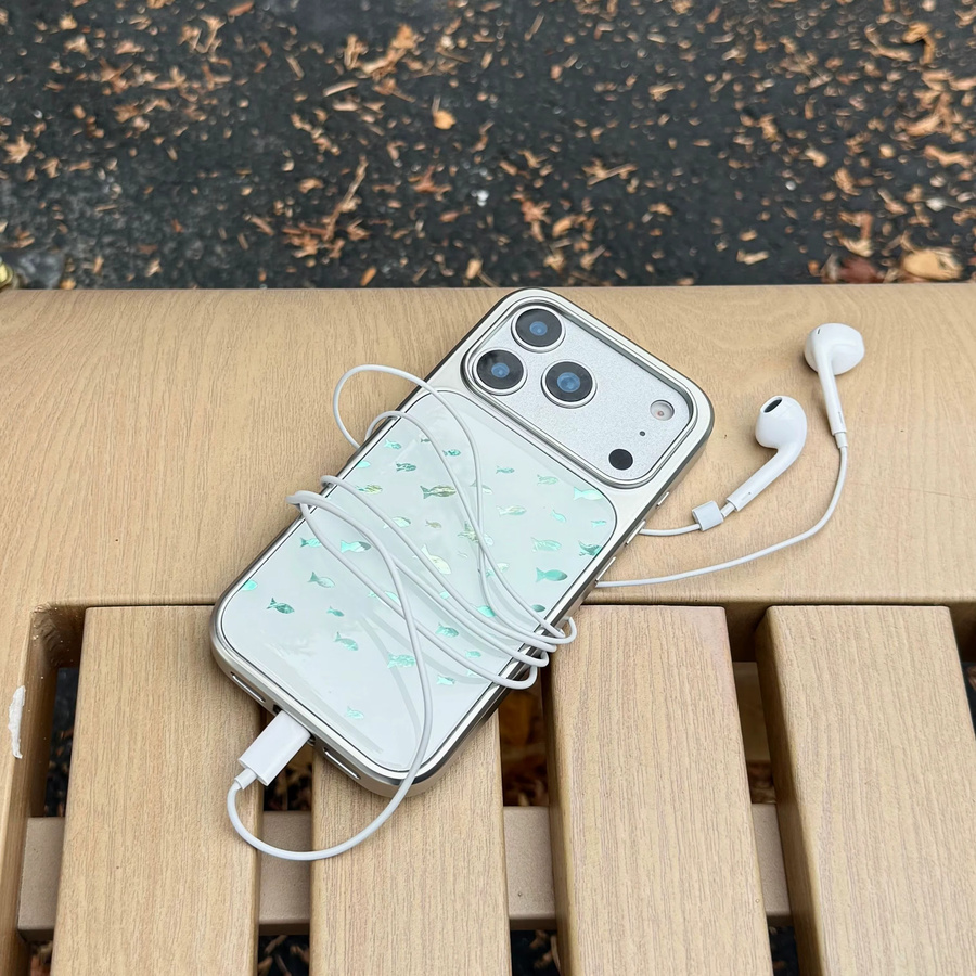 Versilberte Handyhülle aus Acryl mit blauem koreanischem Fisch-Design für iPhone 17 Pro, 16, 15 und 14 Pro Max - Bild 4