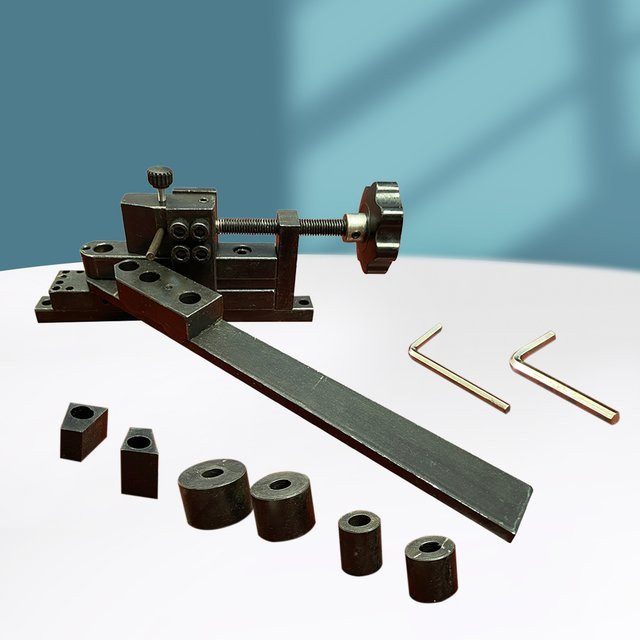 Manuelle Metallbiegermaschine von TOOL1SHOoo als Mini-Metallbiegewerkzeug für 12 mm Stahlstangen und Draht zur Metallbearbeitung - Bild 1