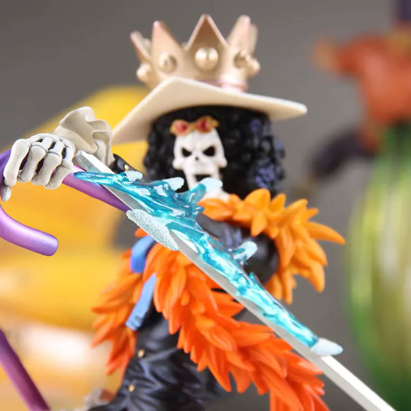 Bandai One Piece King Brook Actionfigur aus Kunststoff, mehrfarbiges Sammlermodell der Strohhut-Crew zur Desktop-Dekoration - Bild 2