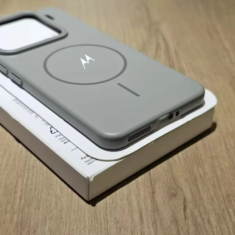 MagSafe Magnetische Schutzhülle aus Hartschalen-PC für Motorola Moto Edge 70 Fusion, 60, 50 Pro, G37, G87, G86, G85, G57, G17, G15 in Gold und Grau - Bild 2