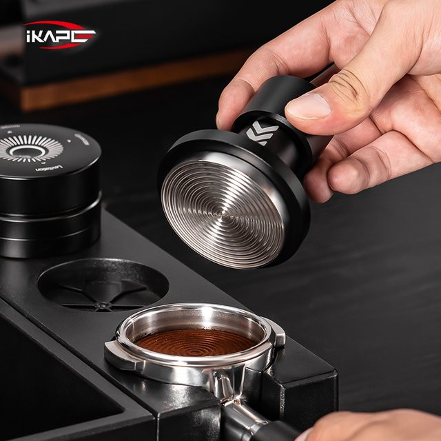 IKAPE V6 Impact Espresso Tamper in Schwarz, kalibrierte doppelte Feder für 51 mm, 54 mm und 58 mm Siebträger, Barista-Zubehör aus Edelstahl - Bild 1