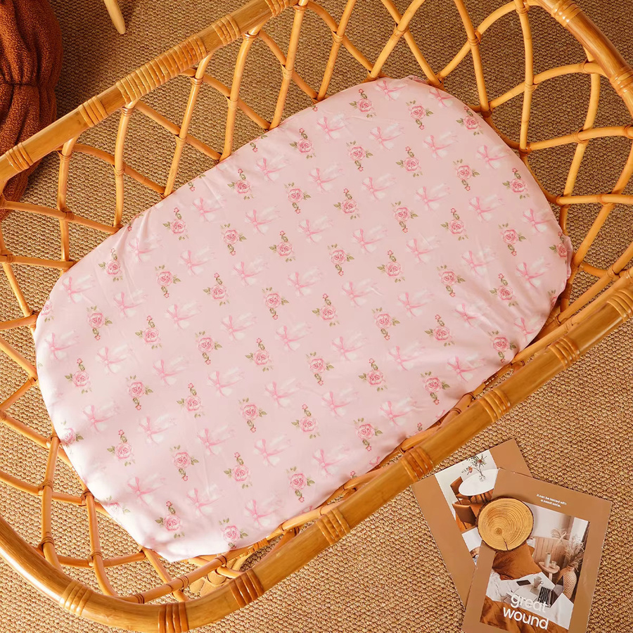 HappyFlute 2-teiliges Matratzenbezüge-Set für Babywiegen in Pink mit floralem Naturdesign - Bild 2