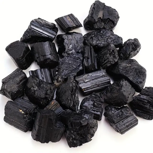Natürliche schwarze Turmalin-Steine als rohes Erz in unregelmäßigen Kristallen, 100 g pro Beutel - Bild 1