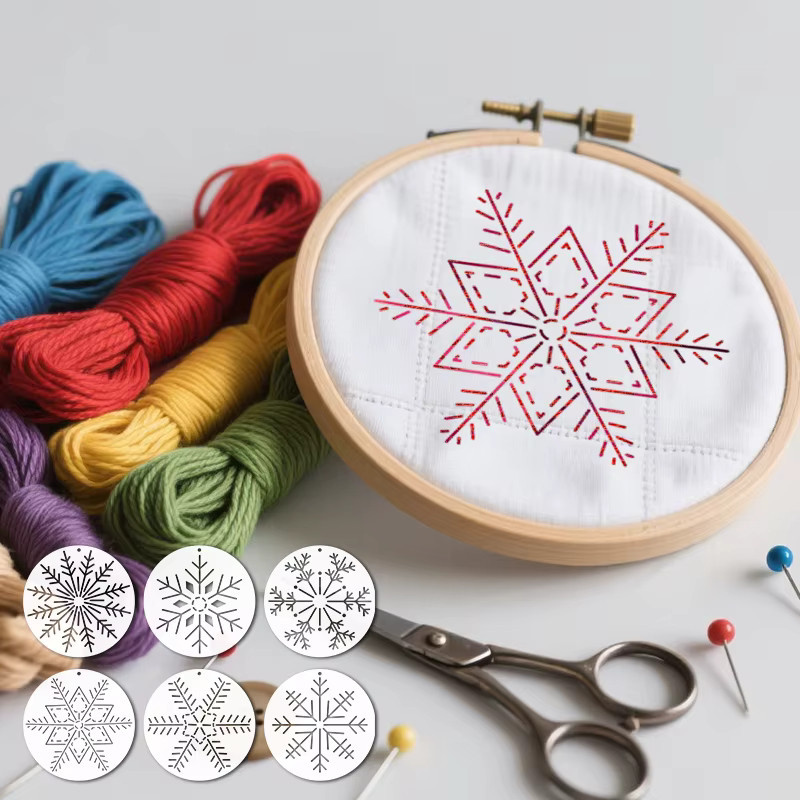 YOMDID 6 Stück Sashiko Schneeflocken-Stickschablone aus transparentem PET für deine Weihnachtsdekoration und DIY-Bastelarbeiten, B/T: 13 x 13 cm - Bild 3