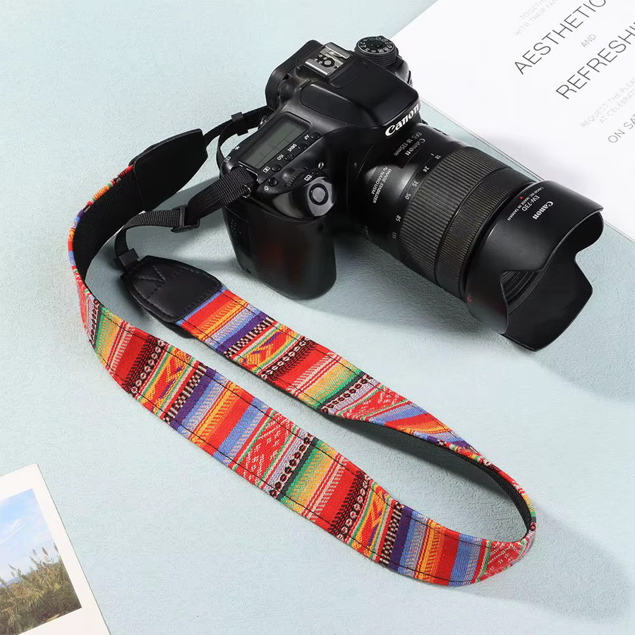 LONGPEAN Kamera Schultergurt im Retro-Ethnischen Stil aus PU-Leder, verstellbarer Vintage Neck Strap für Nikon und Sony DSLR/DSLR, Multicolour - Bild 2