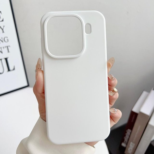 Stoßfeste Flüssigsilikon Schutzhülle für Oppo Find X9 und Find X9 Pro in Weiß mit Babyhaut-Touch und Anti-Fingerabdruck-Beschichtung - Bild 1
