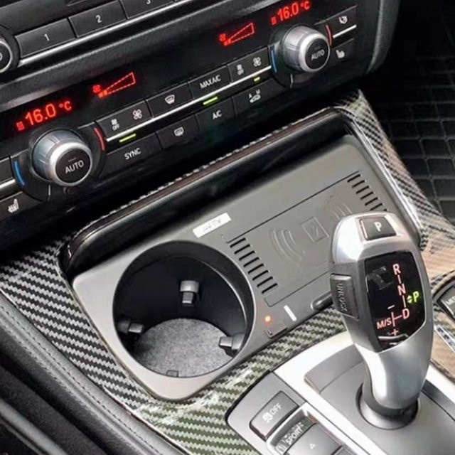 Carinway Wireless Handy-Schnellladegerät für BMW 5er F10 F11 F18 (2010-2016), 15W Ladehalterung in Schwarz - Bild 1