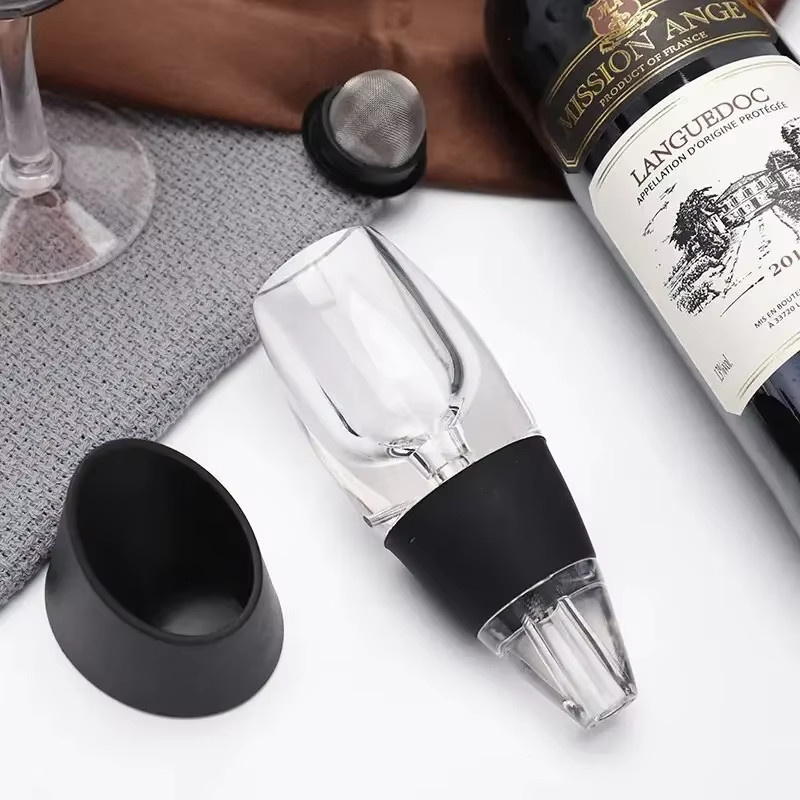 Magic Rapid Weindekanter Weinbelüfter aus unzerbrechlichem Kunststoff in Schwarz und Transparent - Bild 2