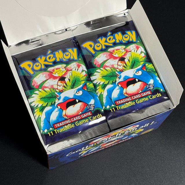 Pokémon 1st Edition Basisset 1999 Booster Pack, Nachfüllpack, ab 10 Jahren - Bild 1