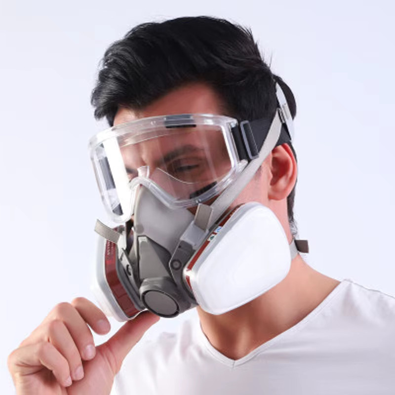 Industrielle Halbgesichts-Gasmaske Typ 6200 in Grau mit Schutzbrille und Schutzanzug inklusive Ersatzfiltern - Bild 3