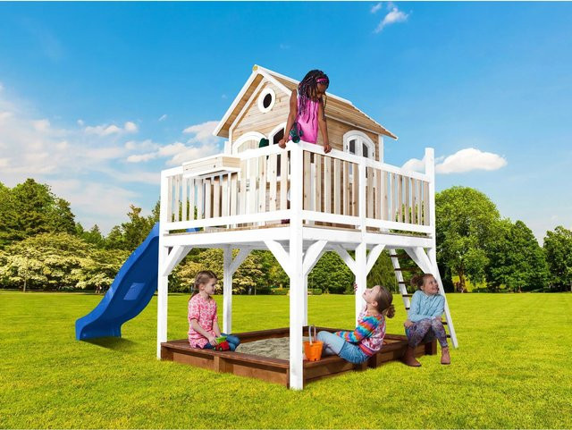 Axi Spielturm Liam aus Holz in Braun-Weiß mit blauer Rutsche, B/H/T: 377 x 291 x 255 cm - Bild 1