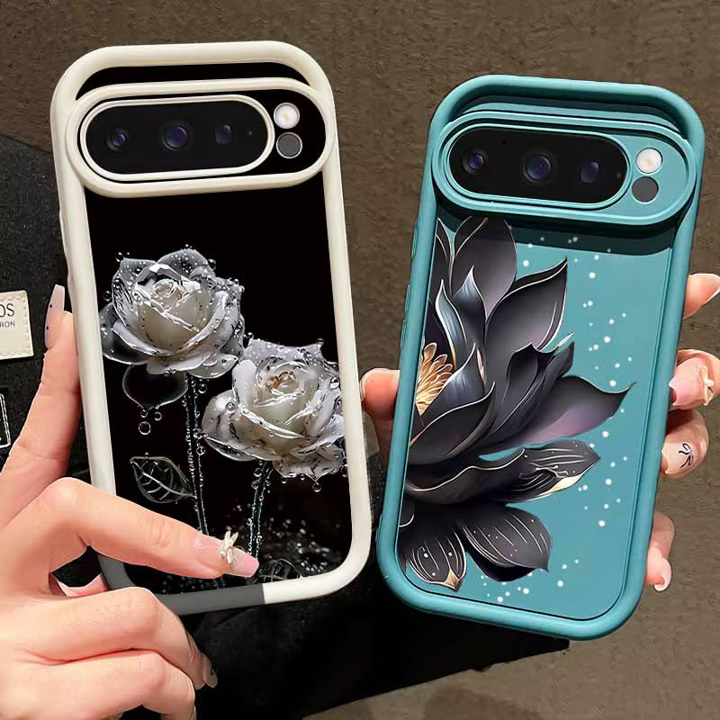 Stoßfeste TPU Schutzhülle mit Rosenblumen-Muster für Google Pixel 9 in Schwarz - Bild 1